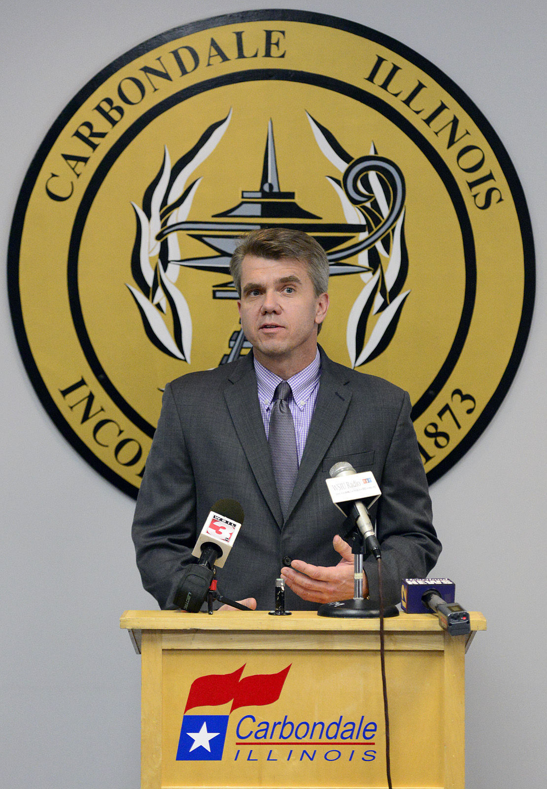 101515-nws-cdale-manager-1.jpg